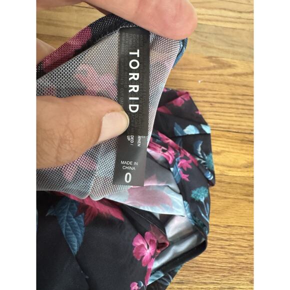 Torrid Mesh Smocked Waist Cover Up Floral Sz Large - Picture 4 of 7